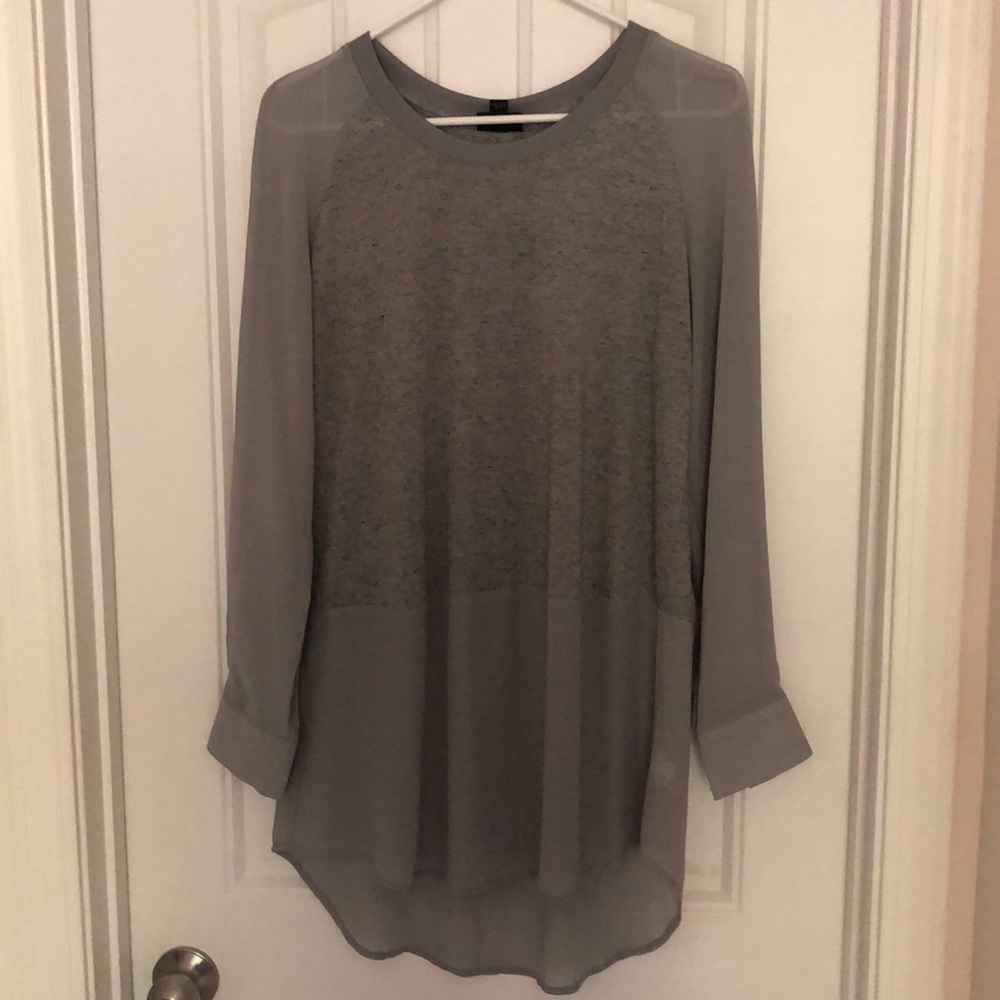 Long sleeve grey top